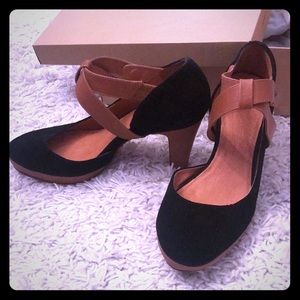 Schuyler & Sons Suede Leather sweet platform 9